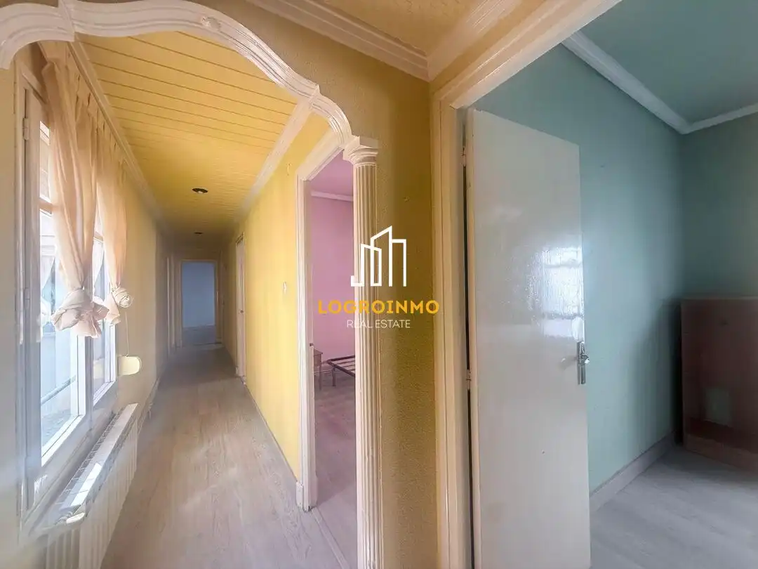 Flat for sale in  Logroño  with Heating, Parquet flooring and Terrace