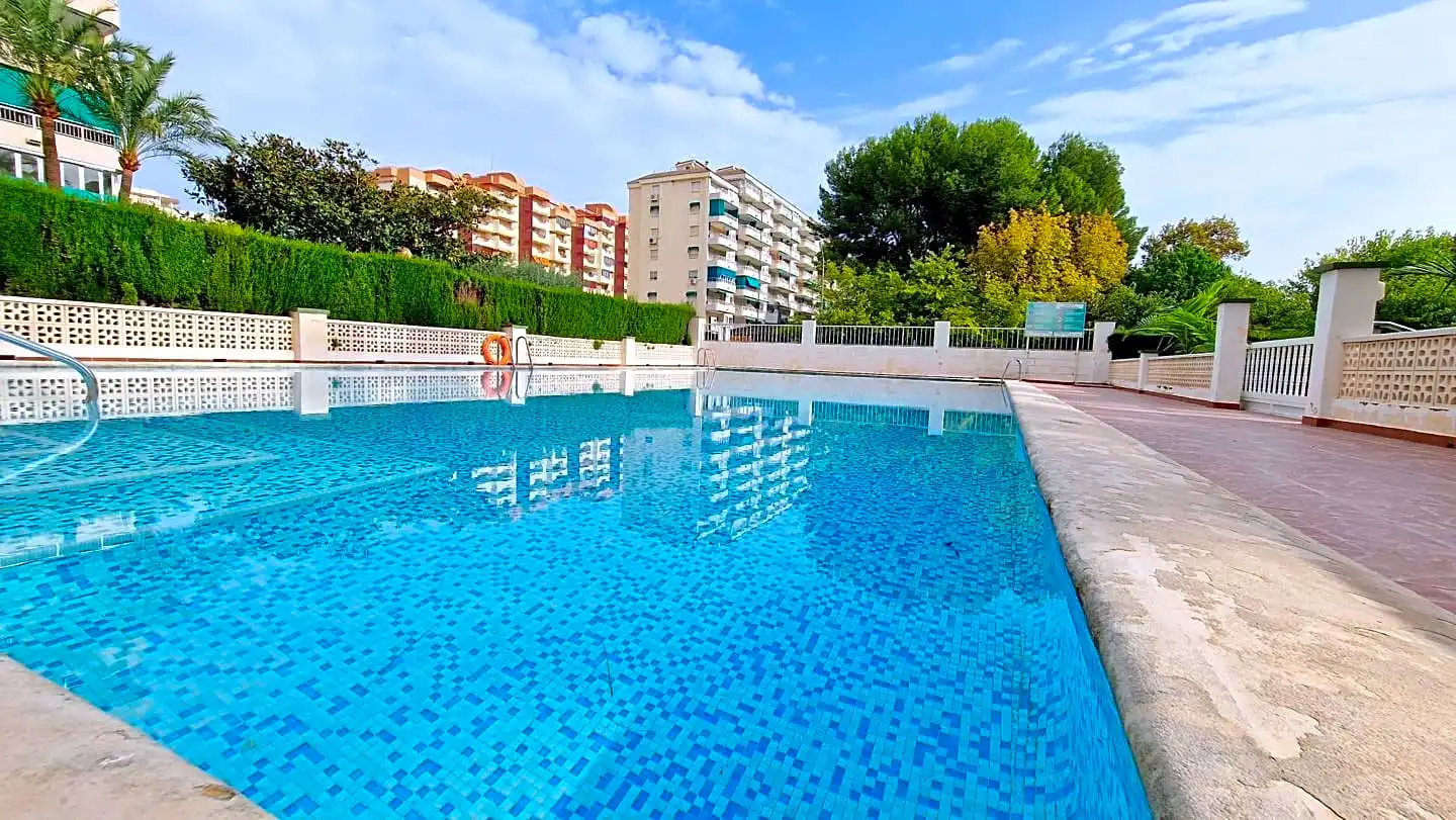 Apartamento de alquiler en De La Rioja, 125, Playa de Gandia