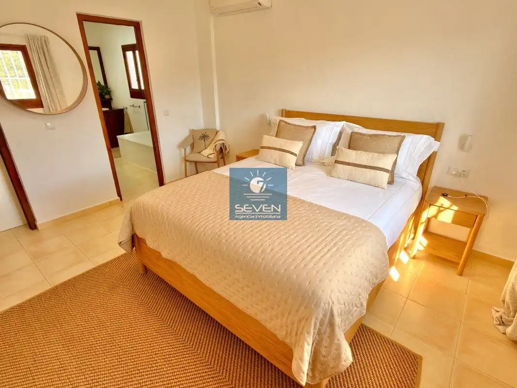 Habitación de Casa o chalet en venta en Almuñécar con Aire acondicionado, Calefacción y Jardín privado