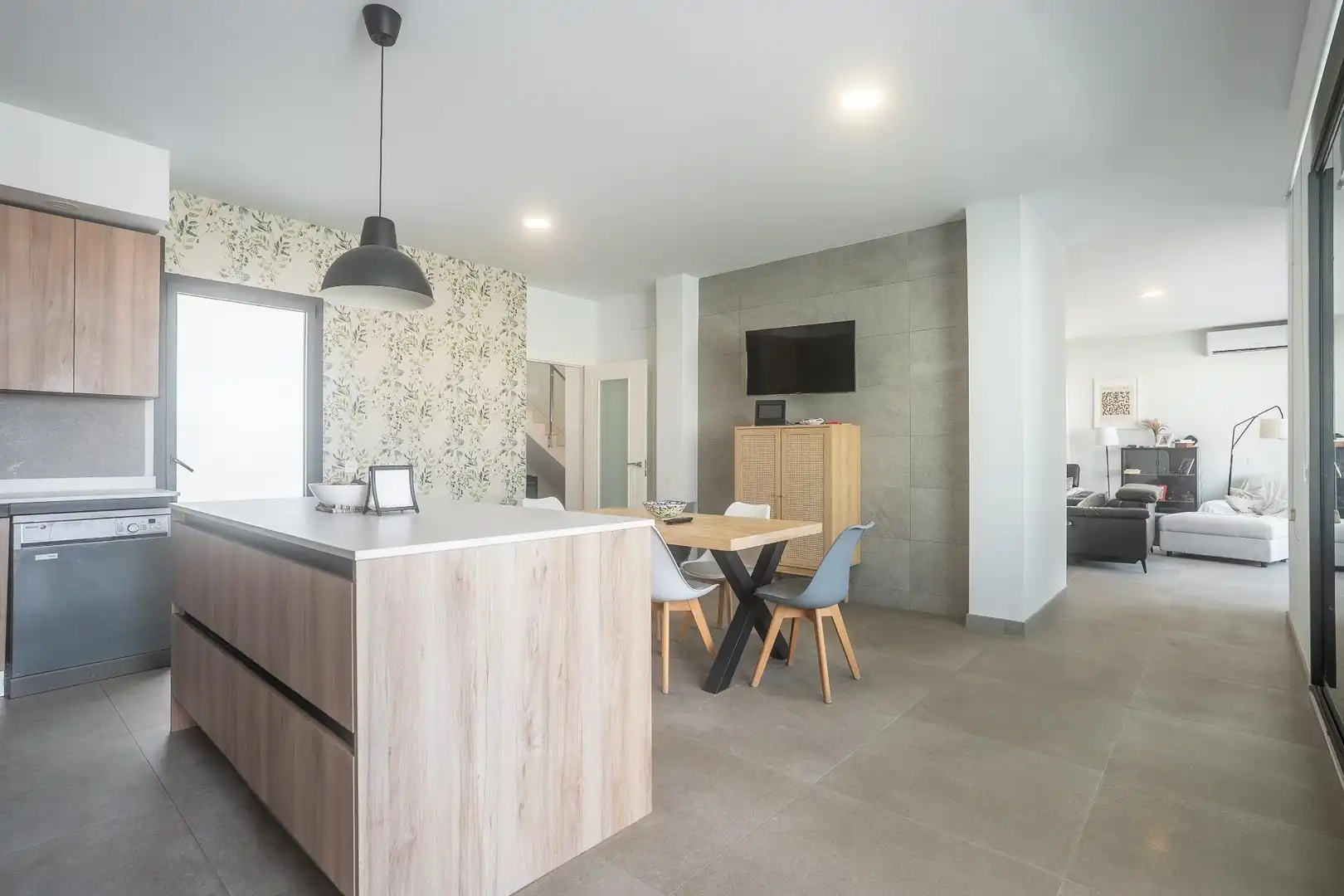 Cocina de Casa o chalet en venta en Almería con Aire acondicionado, Jardín privado y Terraza