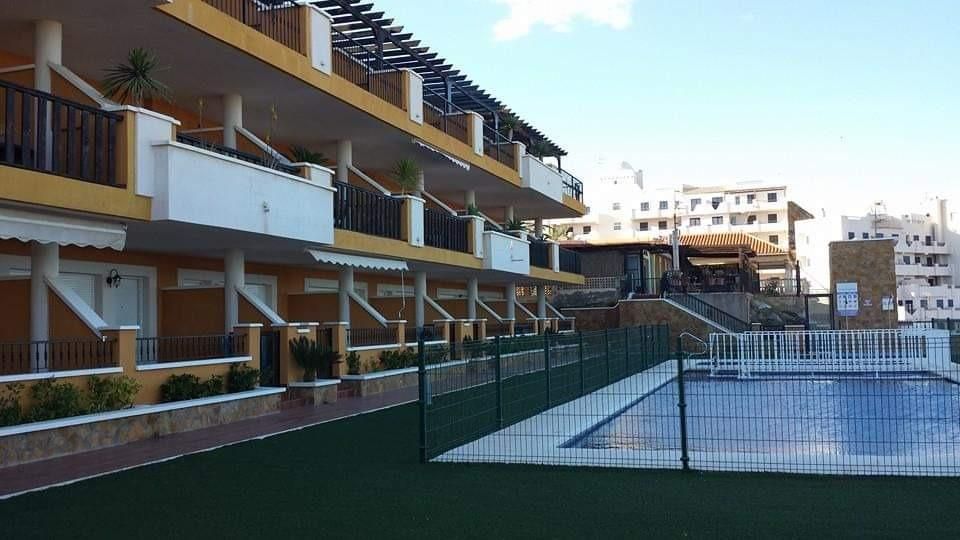 Vista exterior de Apartament en venda en Cuevas del Almanzora amb Calefacció, Terrassa i Piscina comunitària