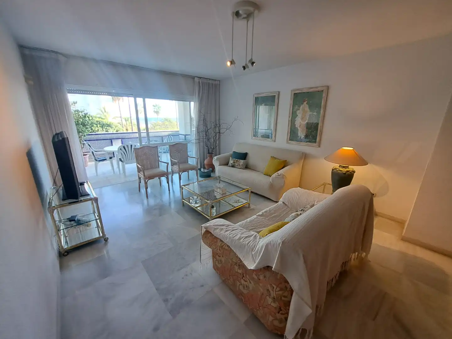 Wohnzimmer von Wohnung zur Miete in Marbella mit Klimaanlage, Heizung und Terrasse