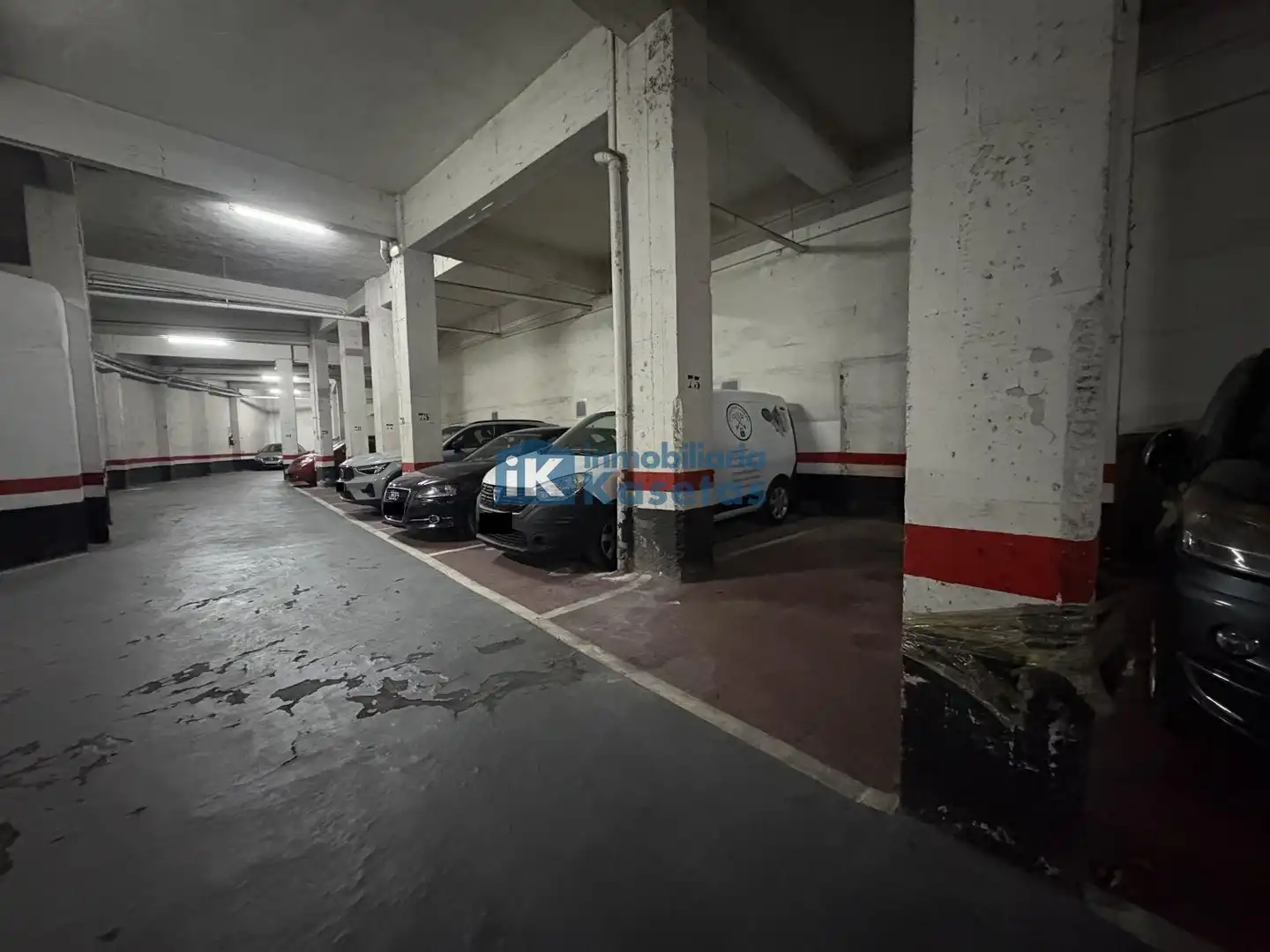 Parkplatz von Garage zum Verkauf in Basauri 
