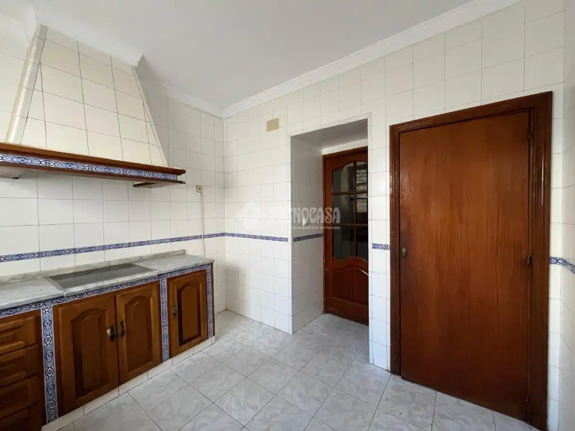 Cuina de Casa o xalet en venda en Carmona amb Aire condicionat i Alarma