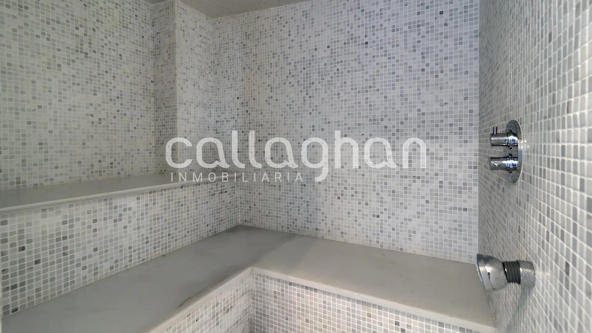 Bany de Casa o xalet en venda en Burriana / Borriana amb Aire condicionat, Calefacció i Jardí privat