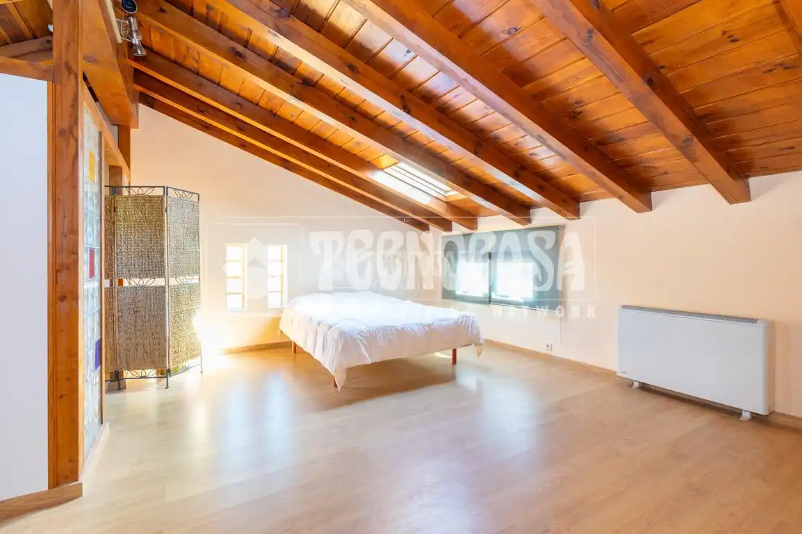 Habitación de Casa o chalet en venta en Guadalix de la Sierra con Calefacción, Jardín privado y Terraza