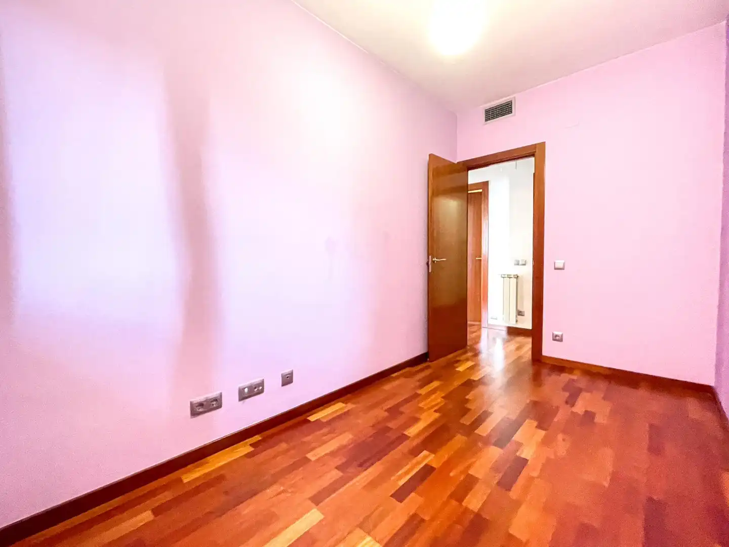 Bedroom of Flat for rent in Santa Perpètua de Mogoda  with Air Conditioner, Heating and Balcony