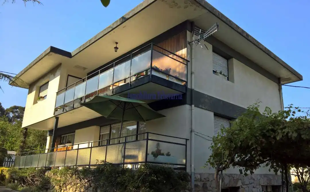 Vista exterior de Casa o chalet en venta en Getxo  con Calefacción, Jardín privado y Terraza