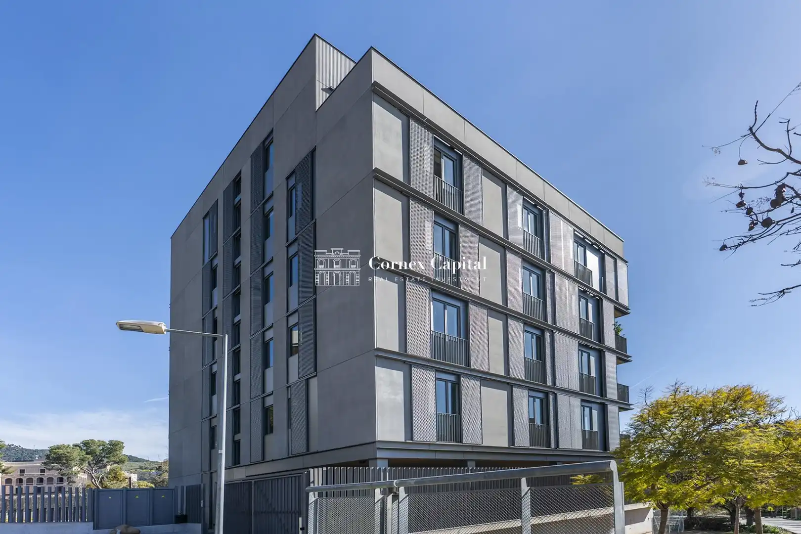 Exterior view of Flat for sale in Barcelona  with Air Conditioner, Heating and Private garden