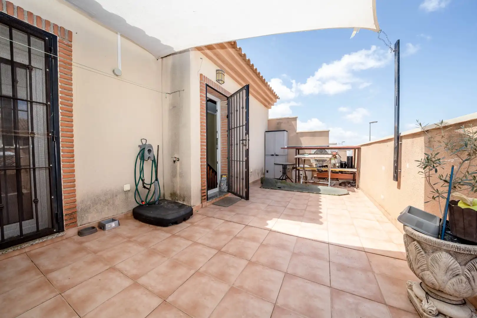 Adossat amb jardí en venda a Roldán