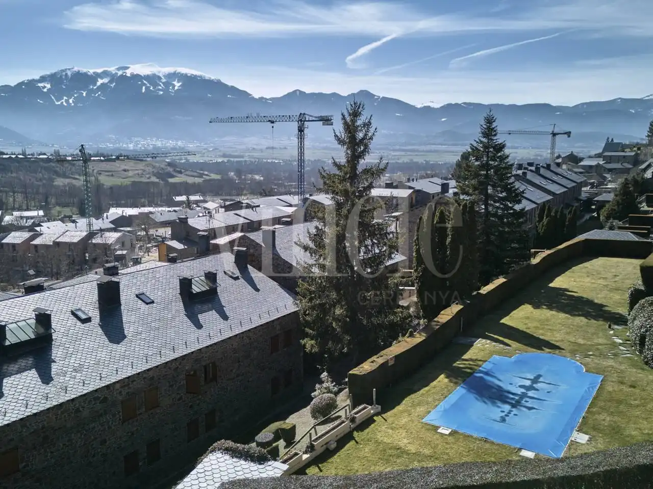 Vista exterior de Dúplex en venda en Bolvir amb Calefacció, Parquet i Terrassa