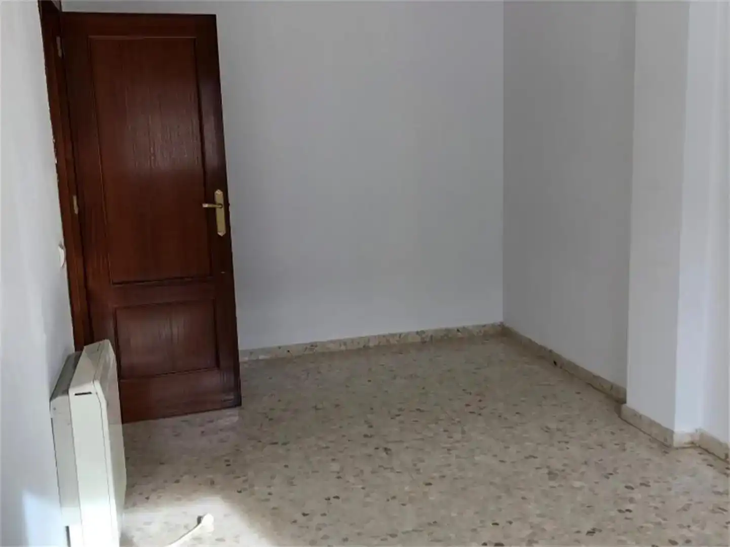 Dormitori de Pis en venda en Azuaga amb Aire condicionat i Balcó