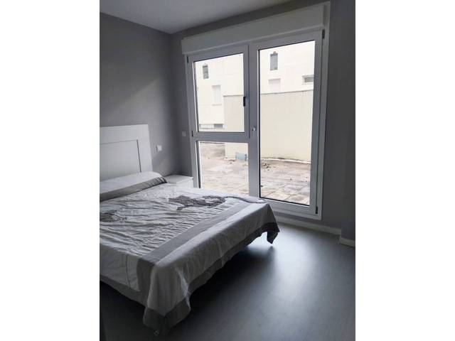 Apartamento en Venta en Calle Venerables en Los Vadillos - R. Sanitaria - Pozanos