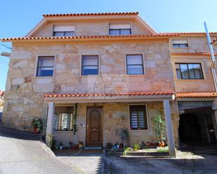 Vista exterior de Casa o xalet en venda en Vigo  amb Terrassa