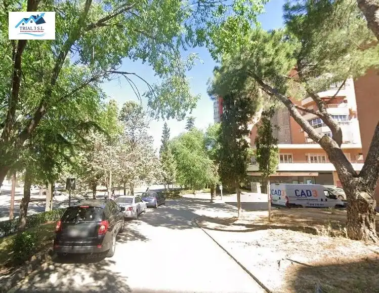 Vista exterior de Pis en venda en Guadalajara