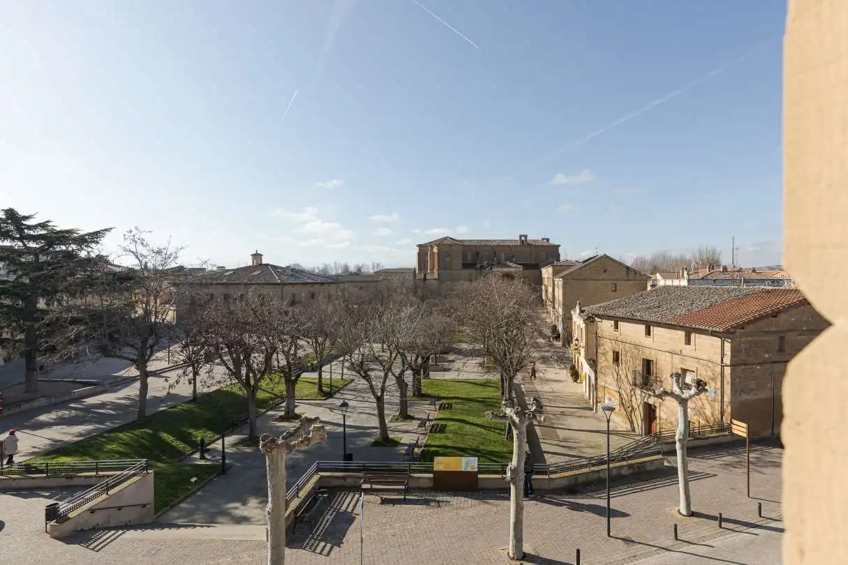Vista exterior de Casa o xalet en venda en Casalarreina amb Jardí privat