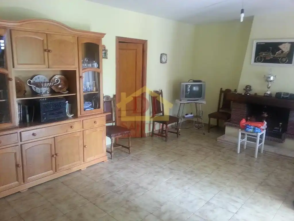 Residencial en venta en Calle Ur-3, Parada de Arriba