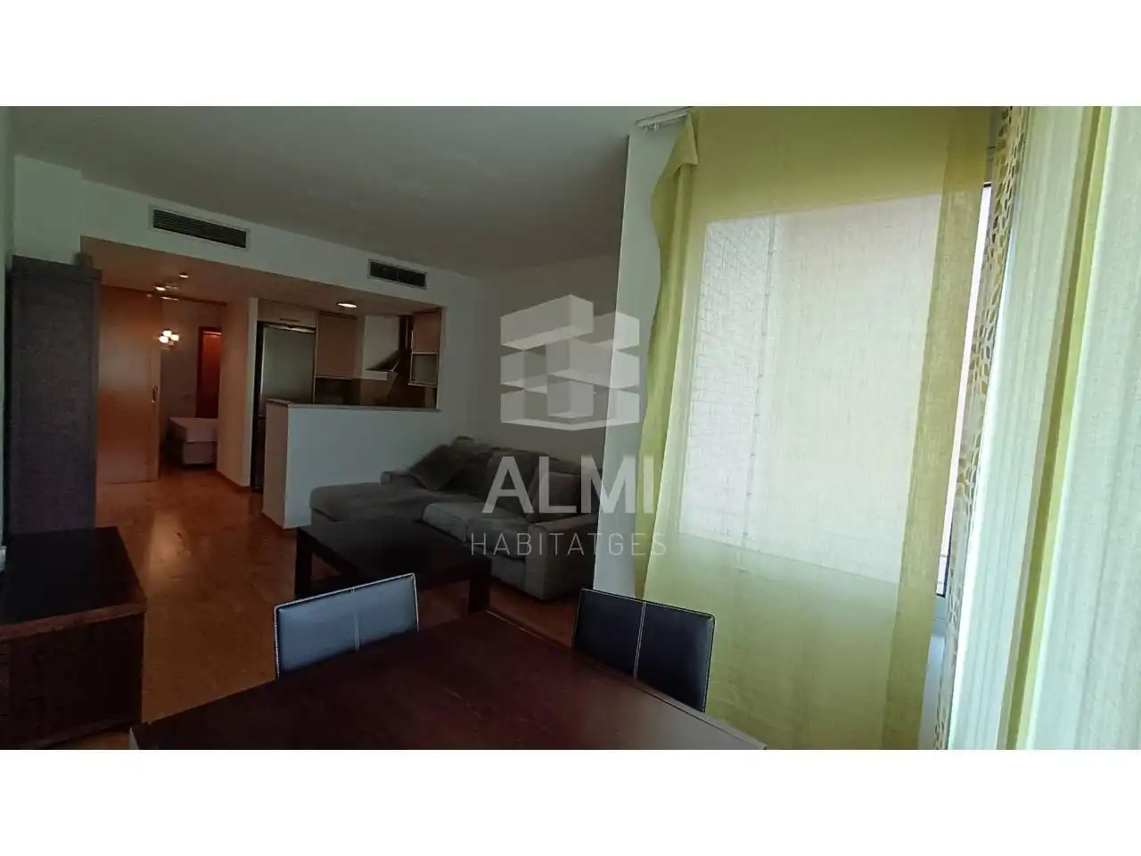 Sala de estar de Piso de alquiler en Barcelona con Aire acondicionado, Calefacción y Parquet