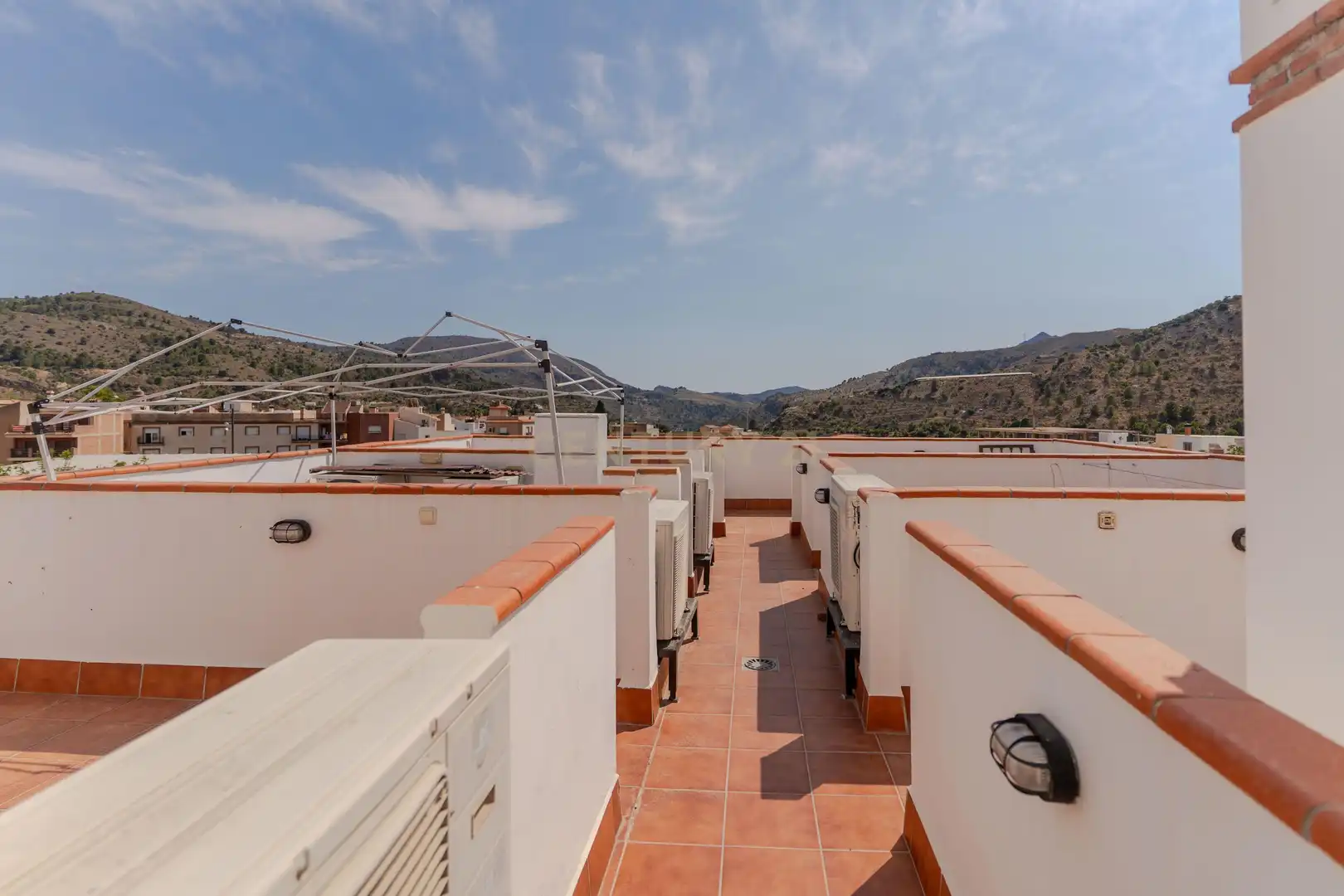 Terrassa de Apartament en venda en Vélez de Benaudalla amb Aire condicionat i Piscina comunitària