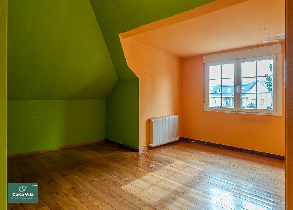 Habitación de Casa o chalet en venta en Lugo con Calefacción, Jardín privado y Parquet