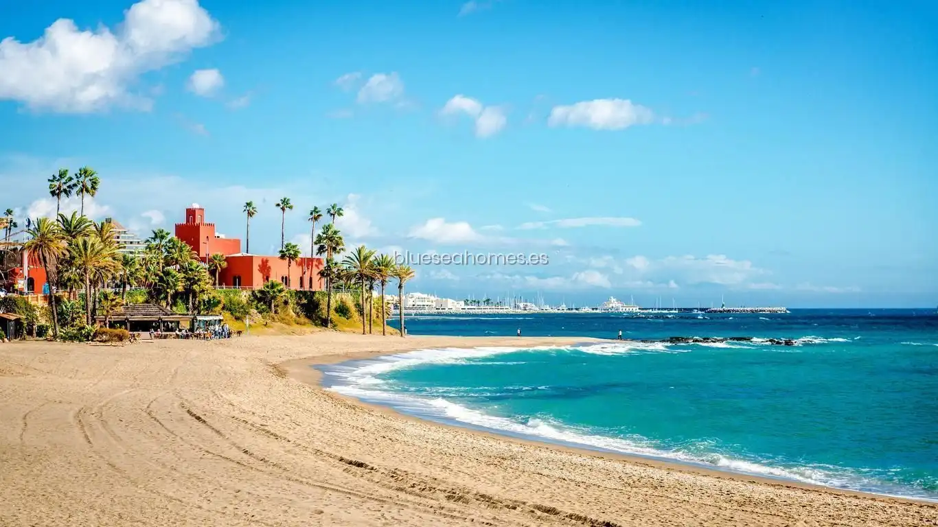 Vista exterior de Residencial en venta en Benalmádena