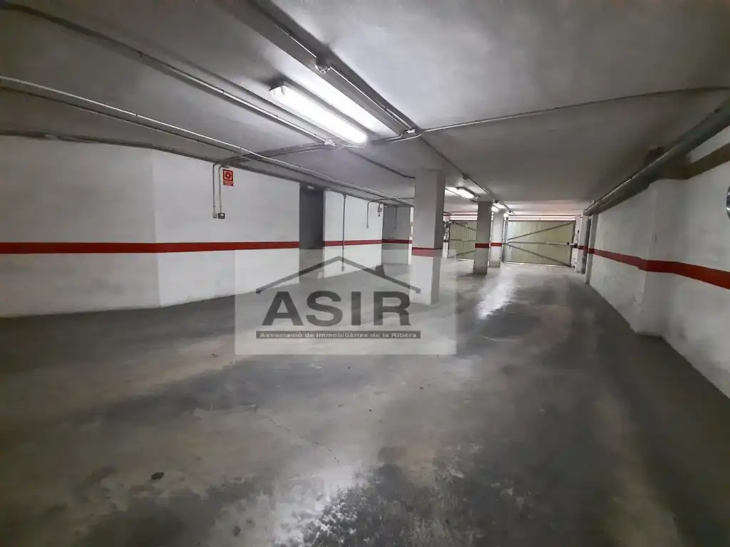 Individual for sale in Casc Urbà, imagen 5
