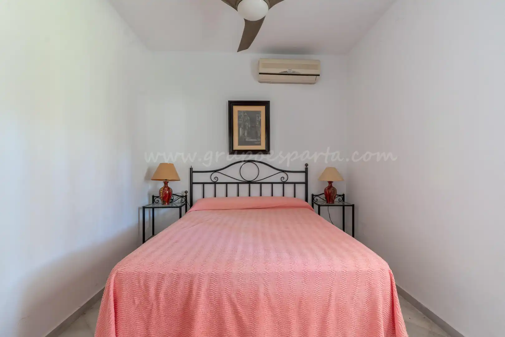 Habitación de Casa o chalet en venta en Villanueva del Ariscal con Aire acondicionado, Calefacción y Jardín privado