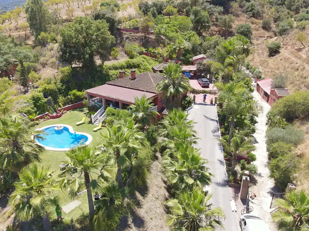 Casa rústica amb piscina en venda a Monda