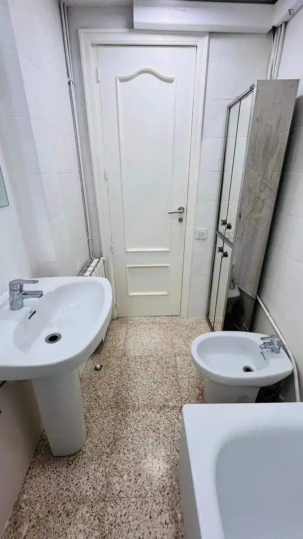 Habitación en Ensanche - Diputación