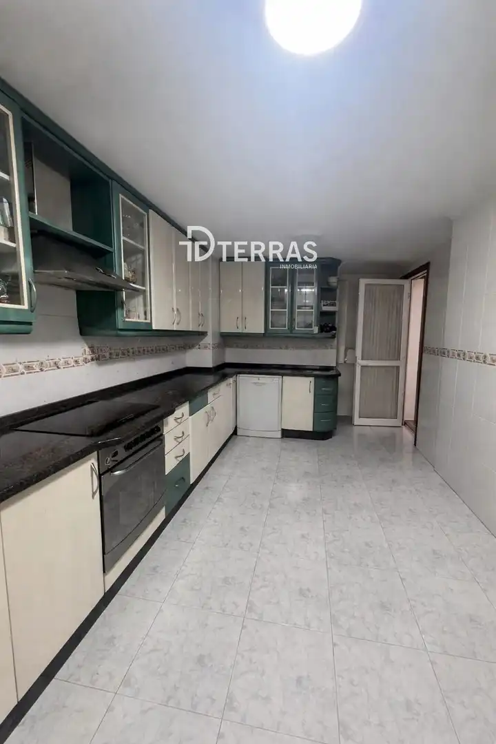Flat for sale in Xose Solla, Soutomaior