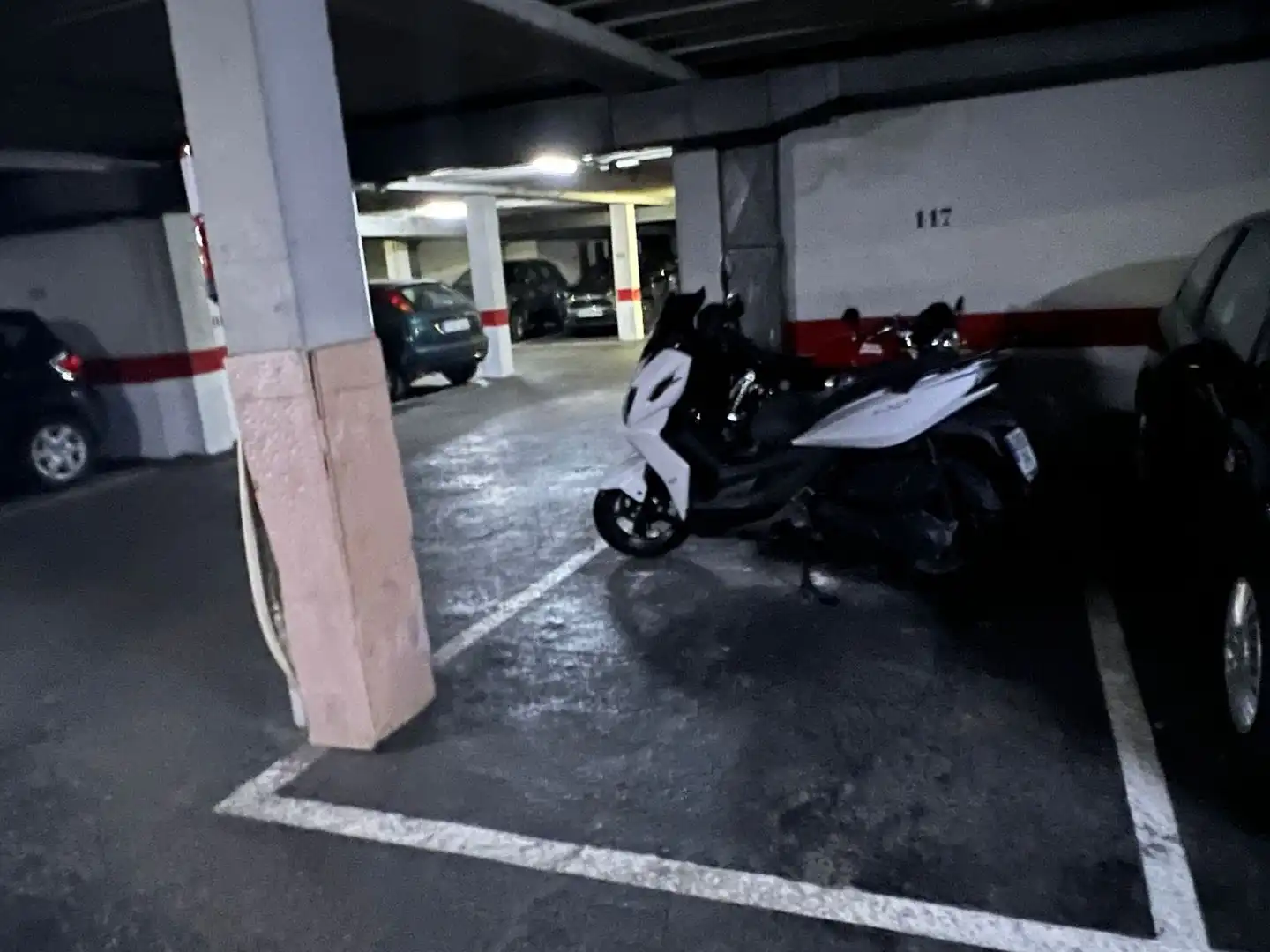 Moto à louer à Compromiso de Caspe 17, imagen 3