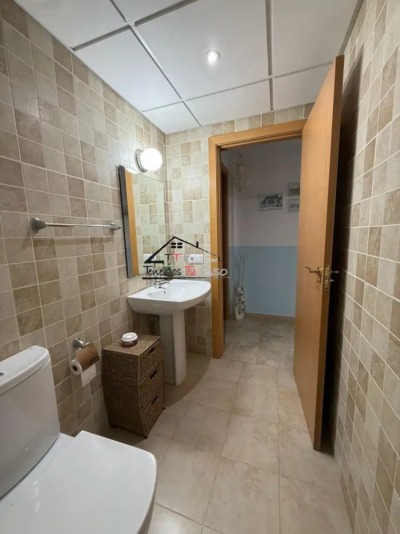 Baño de Apartamento en venta en Benicarló con Aire acondicionado, Terraza y Amueblado