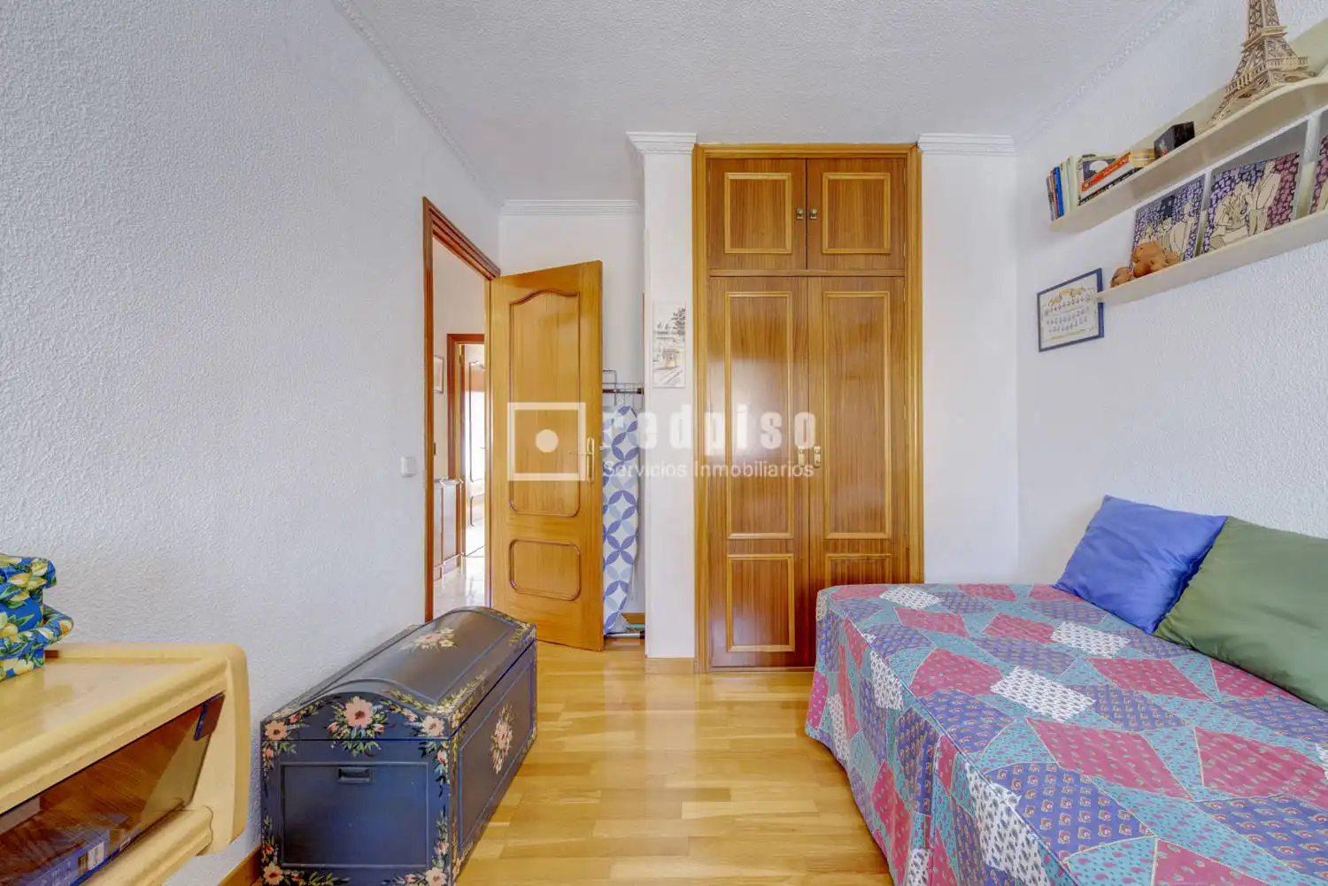 Bedroom of Houses for sale in Pozuelo de Alarcón  with Air Conditioner, Heating and Parquet flooring