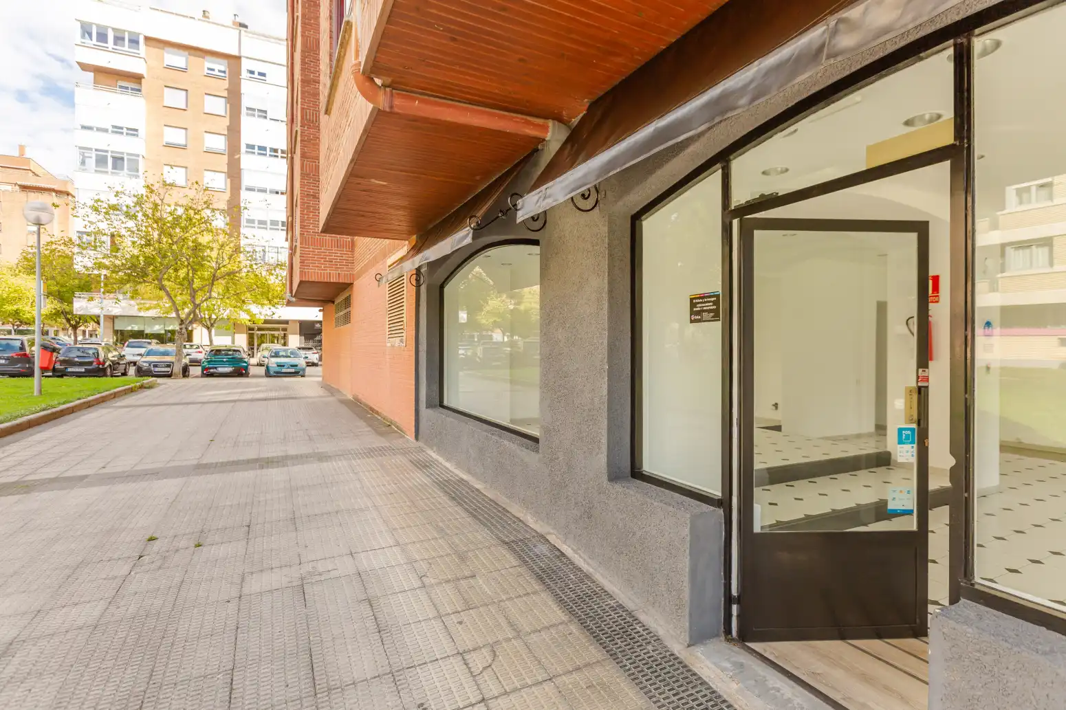 Local comercial de lloguer a Pamplona-Iruña - CALLE ITURRAMA 34, imagen 5