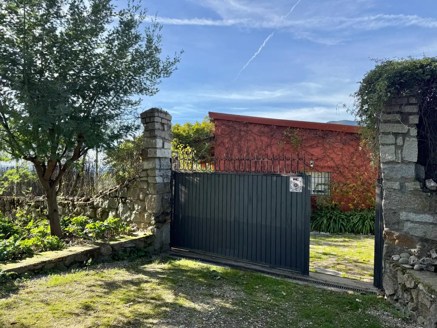 Vista exterior de Finca rústica en venta en Piedralaves con Jardín privado, Terraza y Trastero