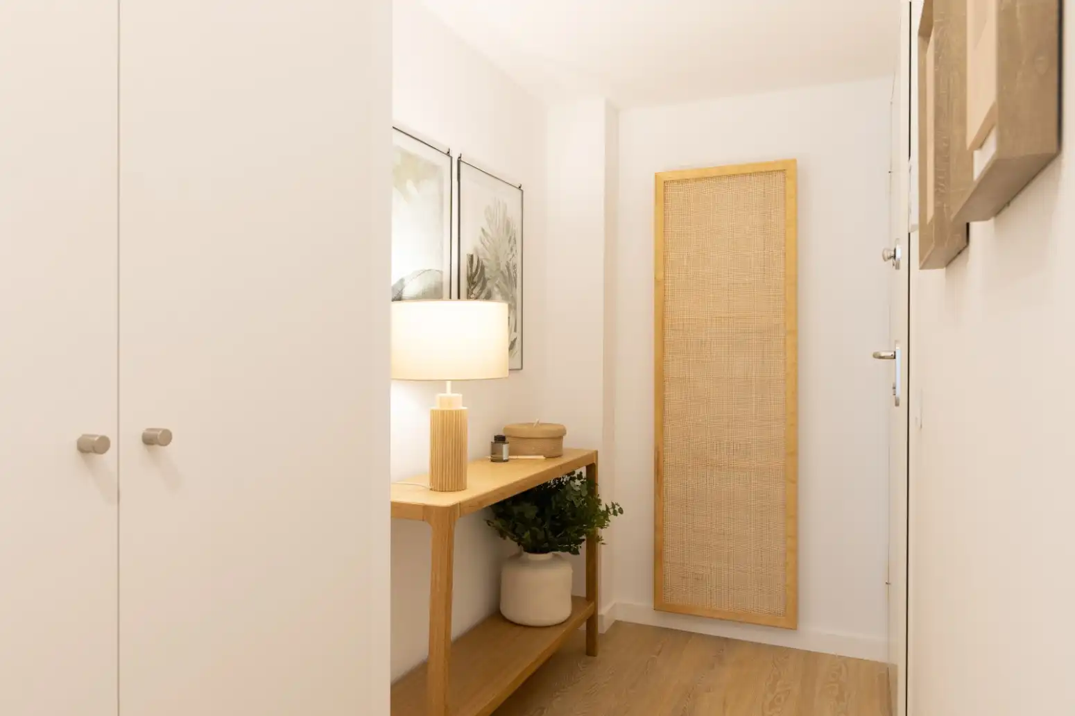 Bedroom of Flat for rent in Valencia  with Air Conditioner, Swimming Pool and Furnished