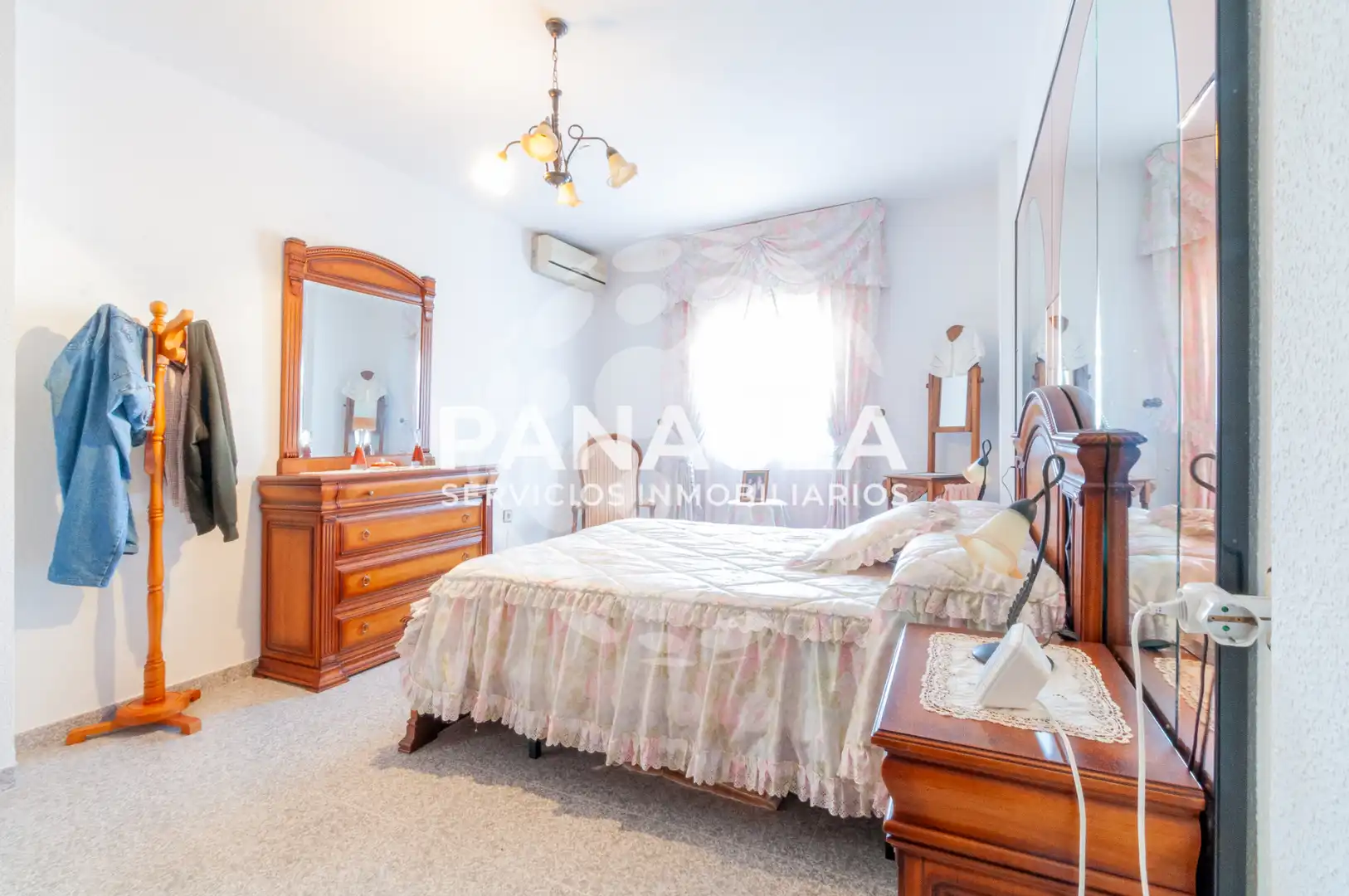 Bedroom of Detached homes for sale in Roquetas de Mar  with Terrace, Furnished and Oven