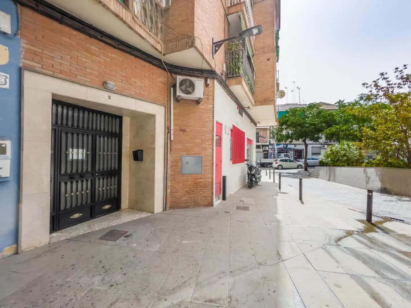 Außenansicht von Wohnung zum Verkauf in Armilla mit Klimaanlage, Terrasse und Balkon