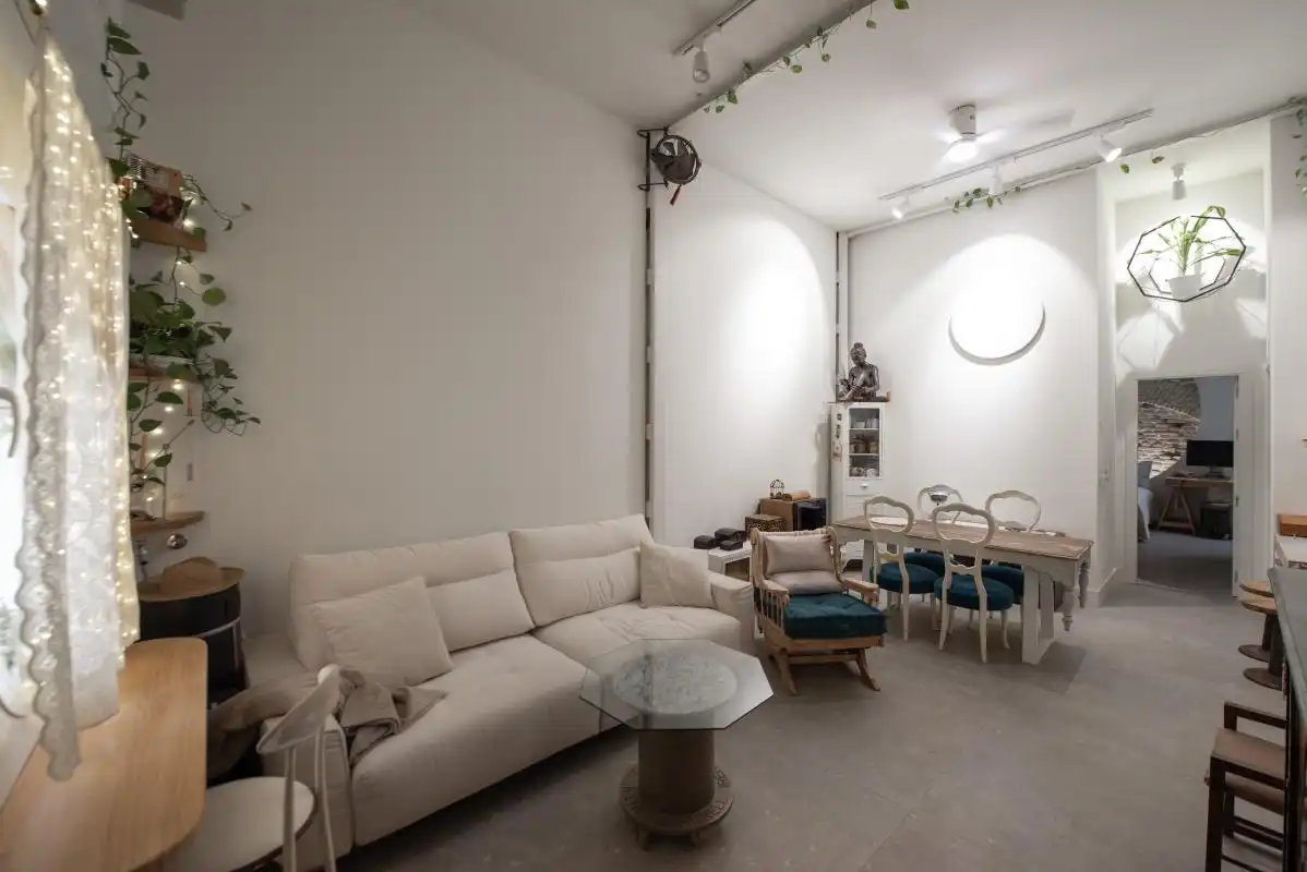 Sala d'estar de Planta baixa en venda en Sevilla amb Calefacció