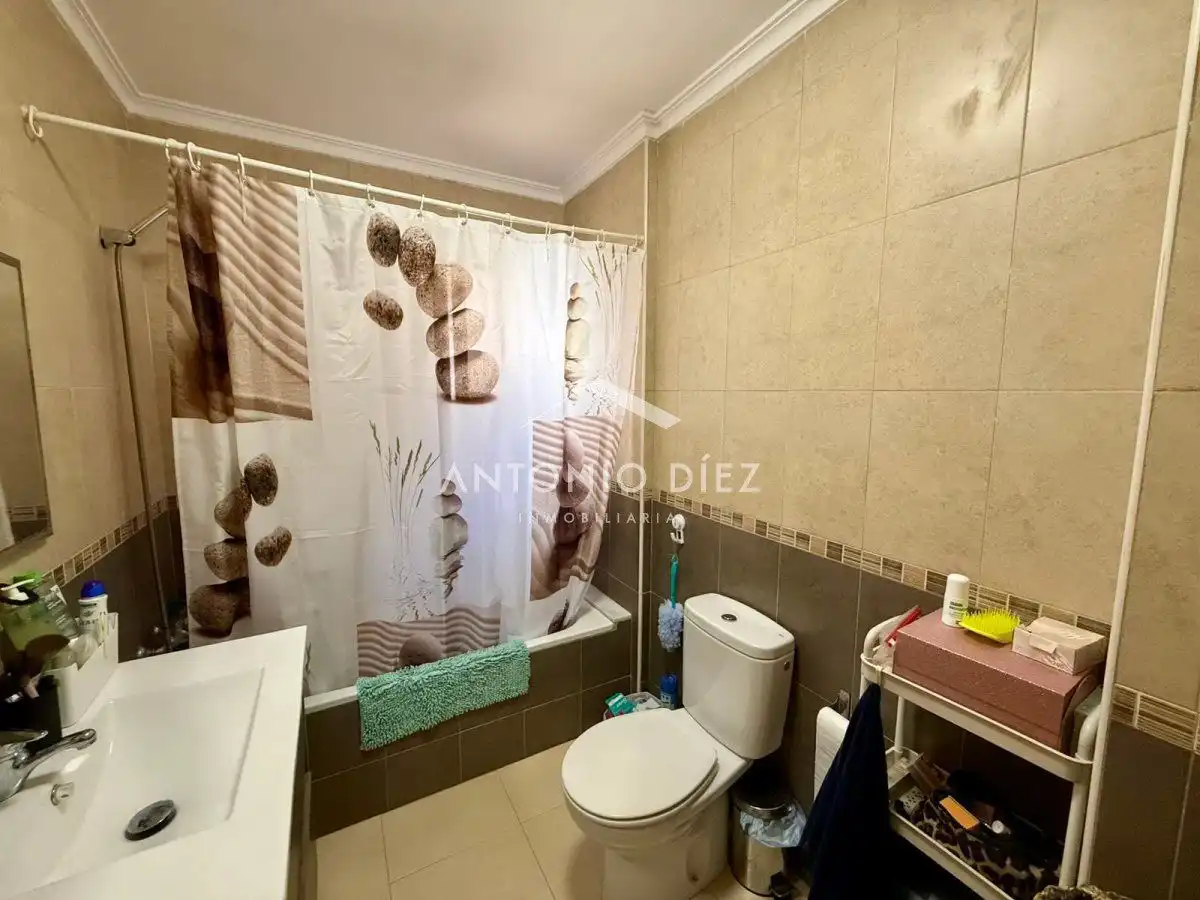 Bathroom of Flat for rent in Hondón de las Nieves / El Fondó de les Neus