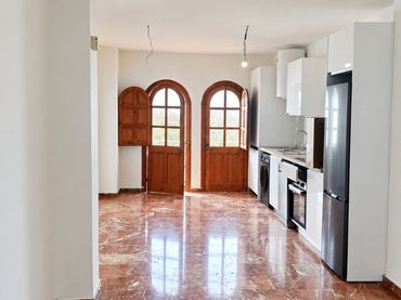 Flat with balcony for sale in Calle Isaac Peral