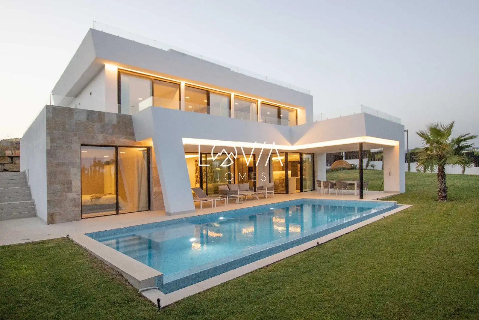 Casa amb piscina en venda a CALLE GUATEMALA