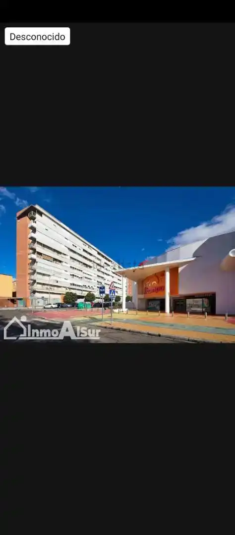 Vista exterior de Pis en venda en Sevilla amb Aire condicionat, Traster i Piscina