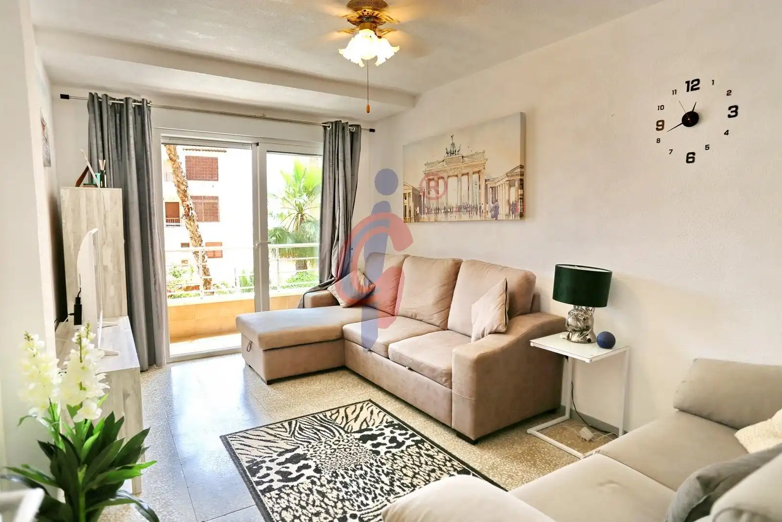 Living room of Flat for sale in Guardamar del Segura  with Air Conditioner, Heating and Terrace
