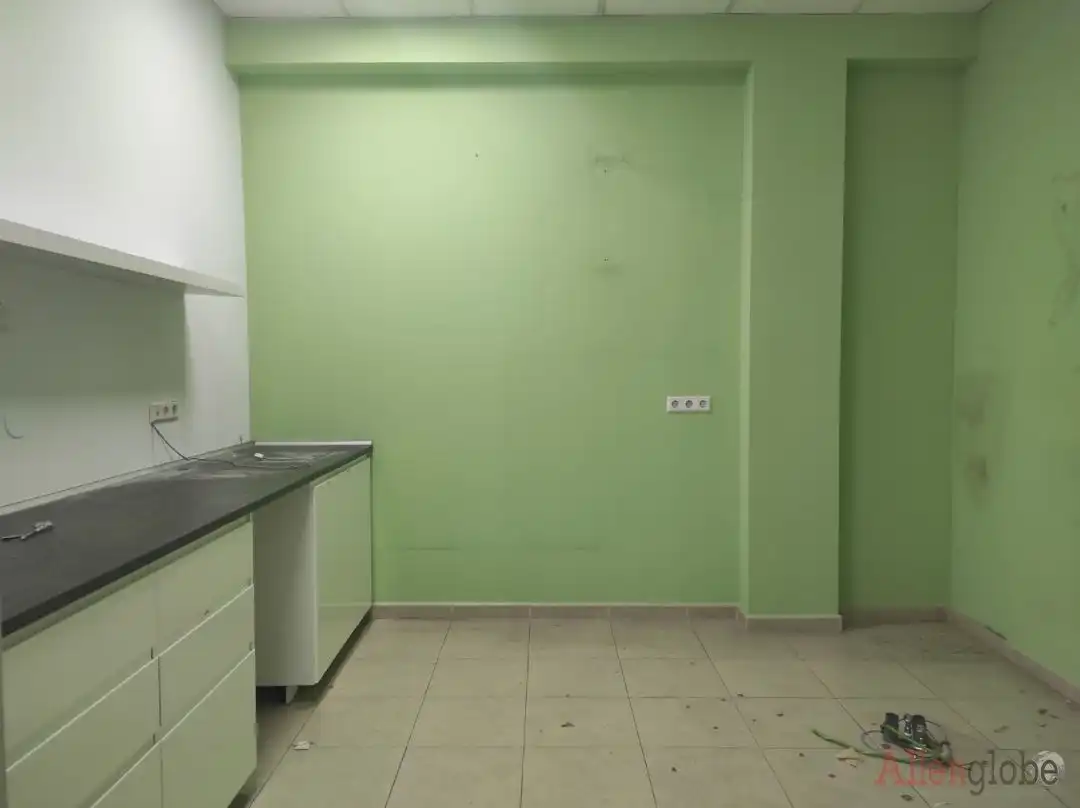 Cocina de Local de alquiler en Oviedo  con Aire acondicionado