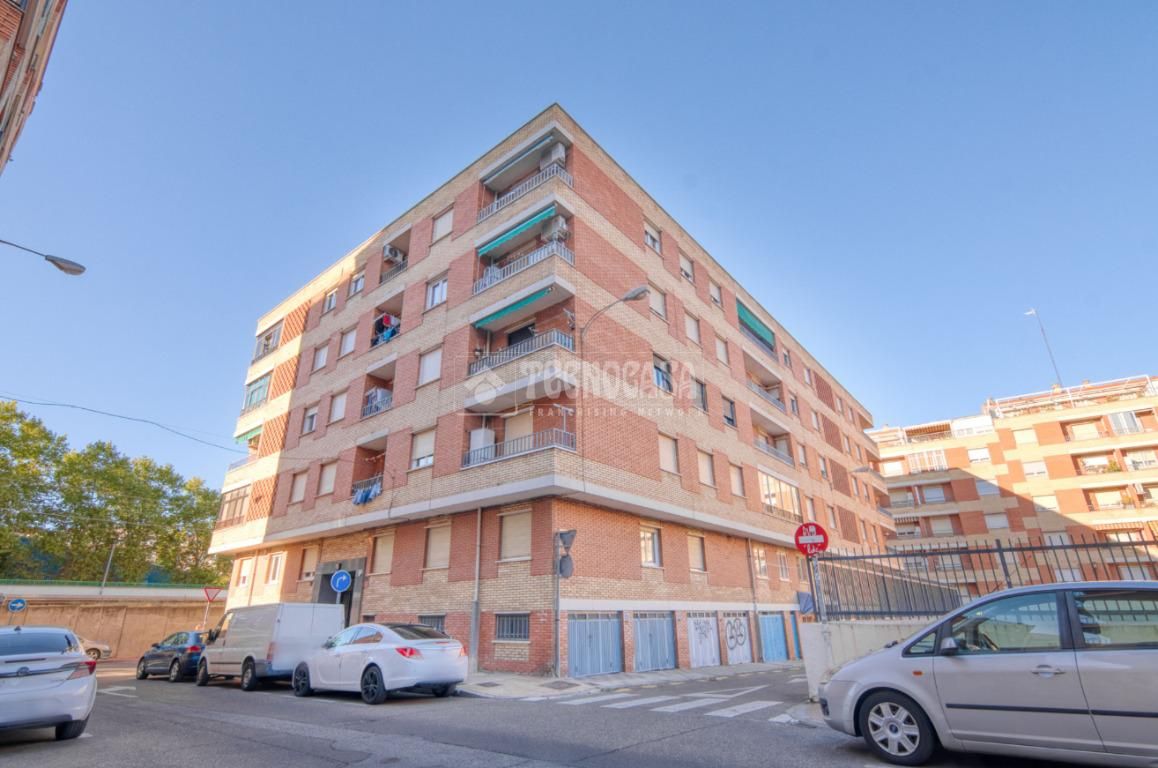 Vista exterior de Pis en venda en Salamanca Capital amb Calefacció i Balcó