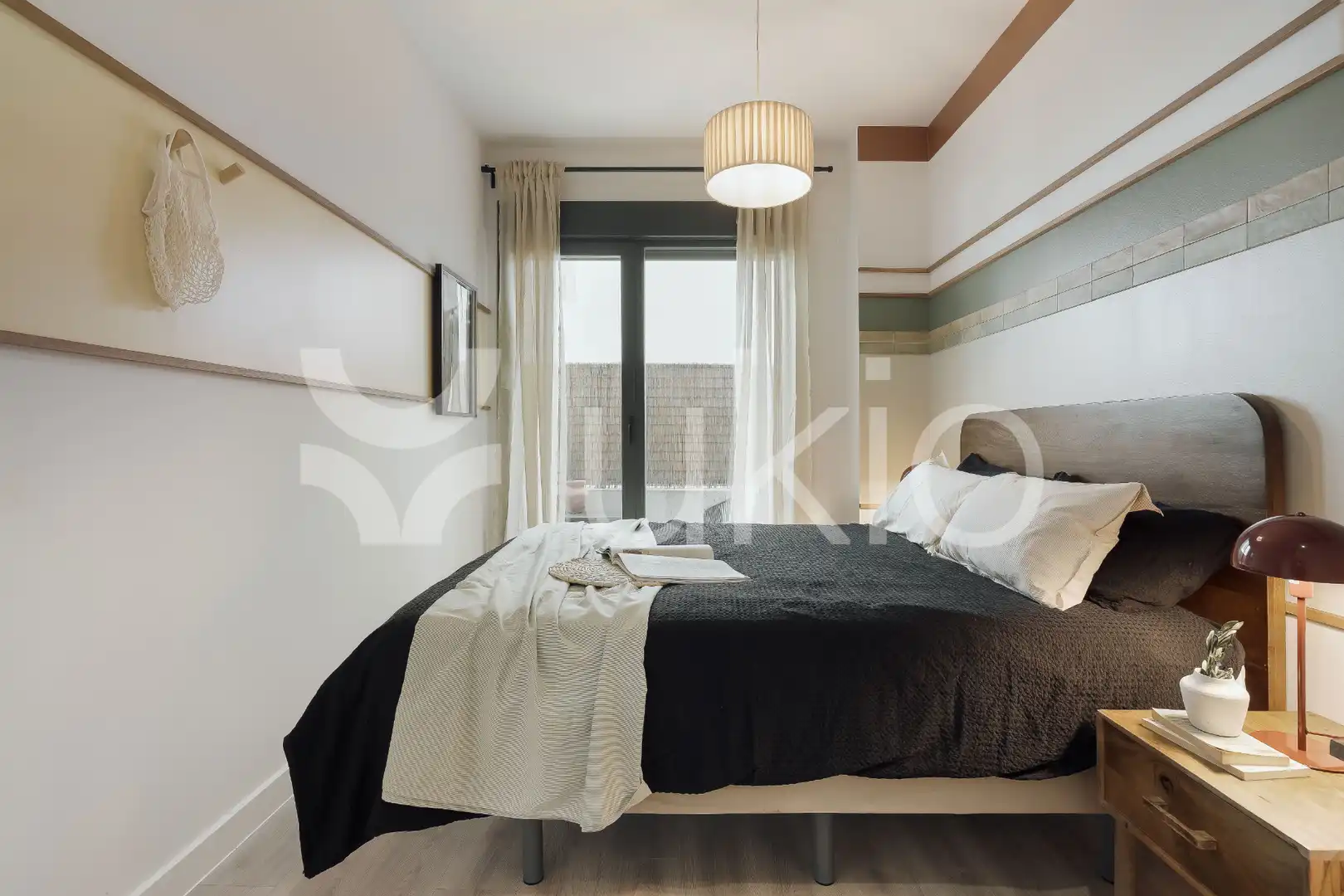 Schlafzimmer von Wohnungen zur Miete in Madrid mit Heizung, Terrasse und Möbliert