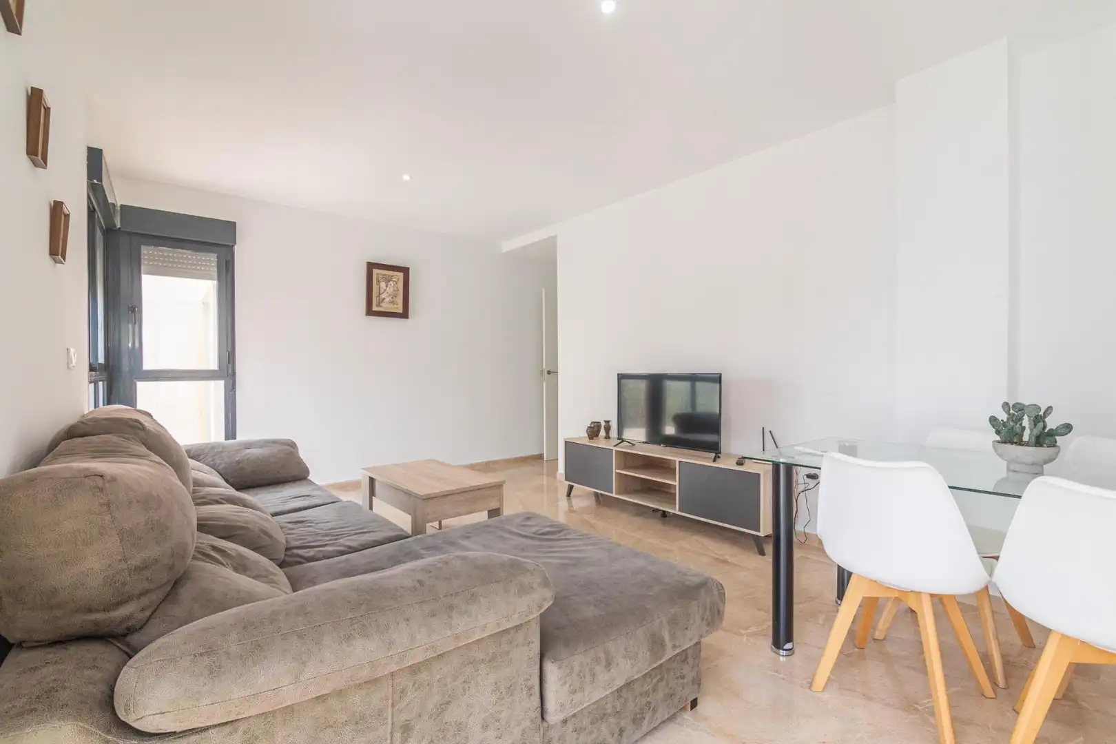 Living room of Flat for sale in Elche / Elx  with Furnished
