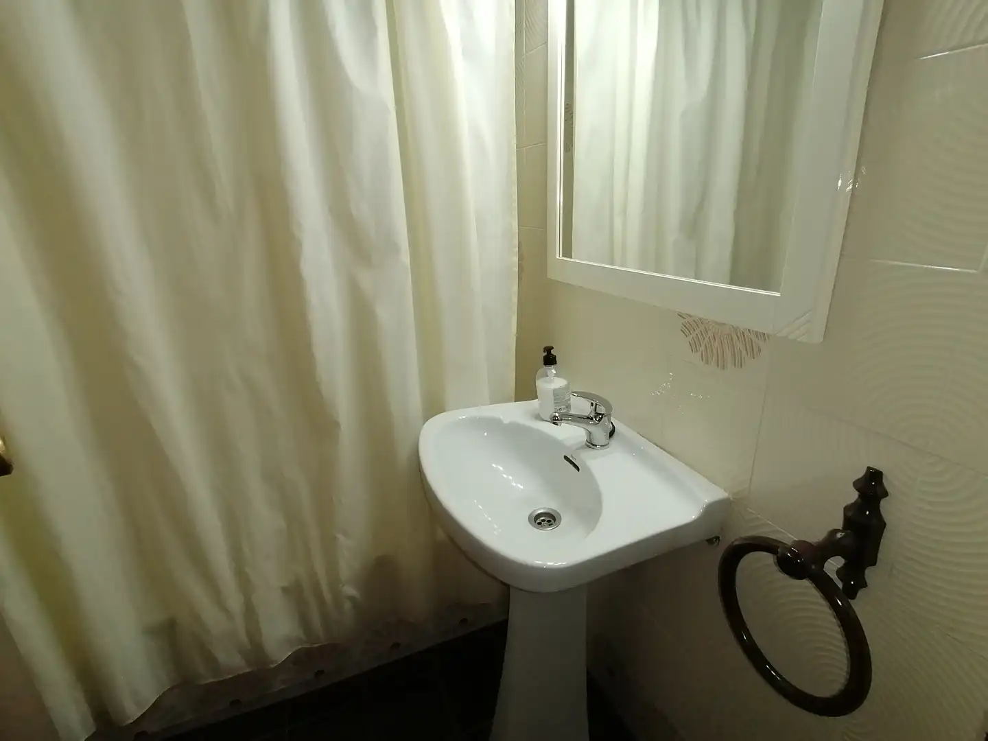 Baño de Apartamento de alquiler en Calafell con Terraza, Amueblado y Horno