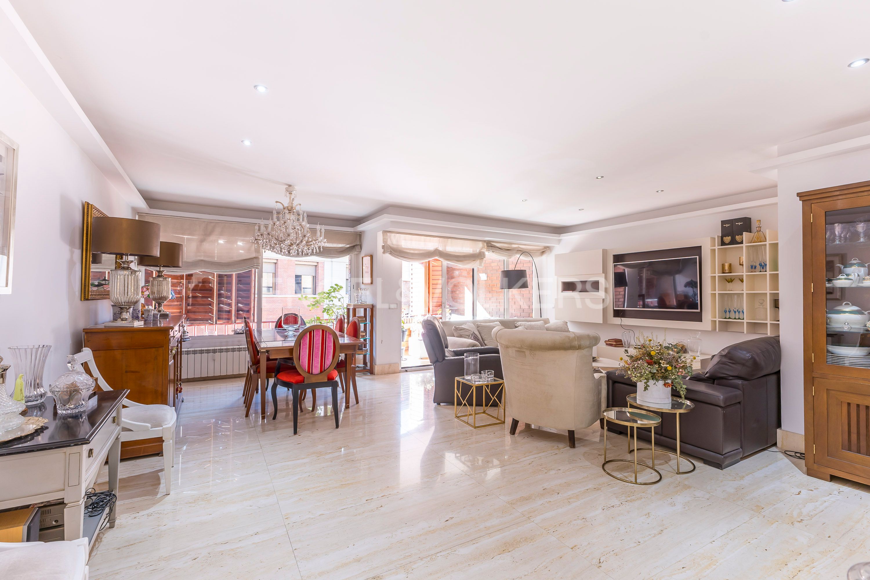 Menjador de Apartament en venda en  Madrid Capital amb Aire condicionat, Calefacció i Terrassa